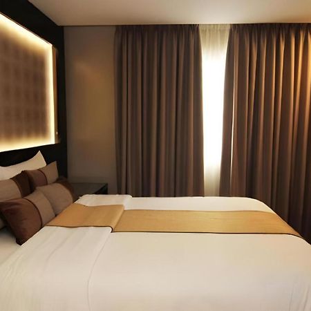 Grand Xing Imperial Hotel Iloilo City Buitenkant foto