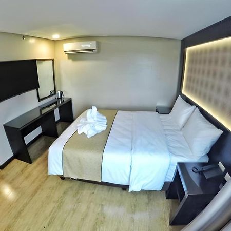 Grand Xing Imperial Hotel Iloilo City Buitenkant foto