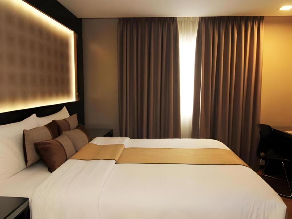 Grand Xing Imperial Hotel Iloilo City Buitenkant foto