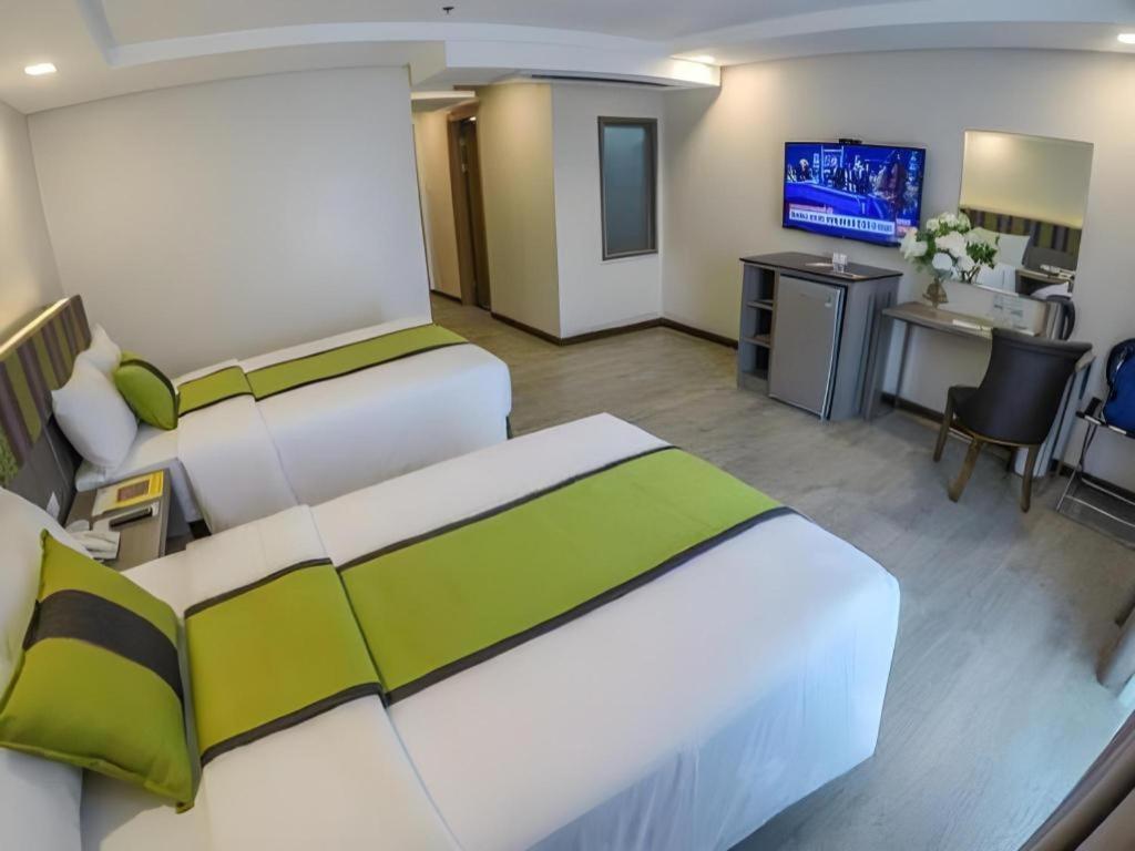 Grand Xing Imperial Hotel Iloilo City Buitenkant foto