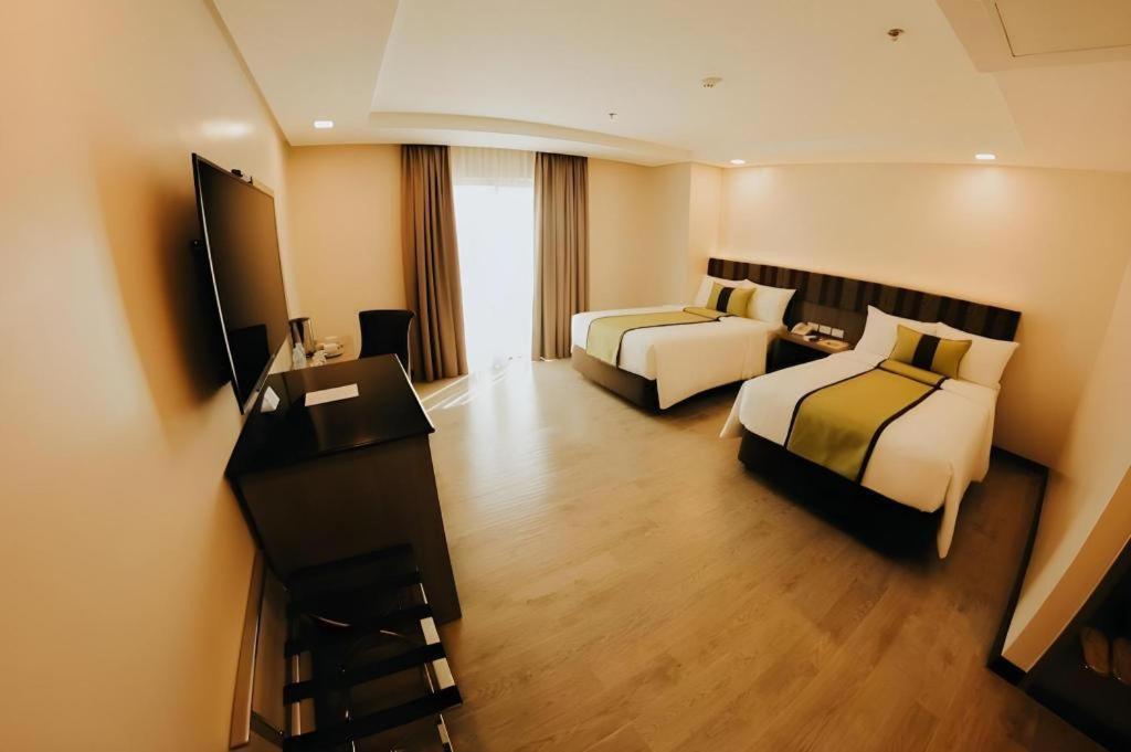 Grand Xing Imperial Hotel Iloilo City Buitenkant foto