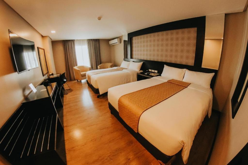Grand Xing Imperial Hotel Iloilo City Buitenkant foto
